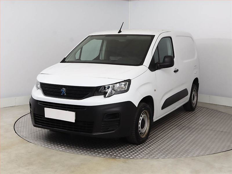 Peugeot Partner (2024) 1.5 BlueHDi, ČR, 1Maj, DPH - fotka 2 z 13