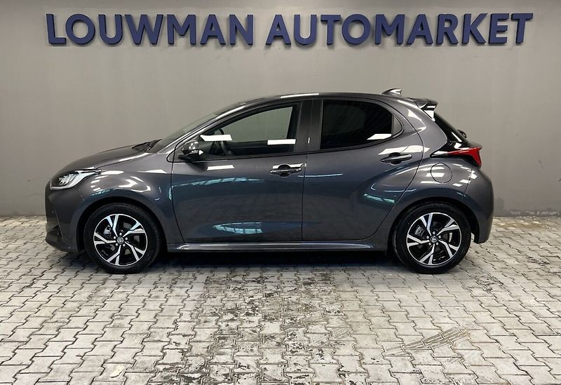 Toyota Yaris 1.5 Hybrid AT STYLE - fotka 3 z 17