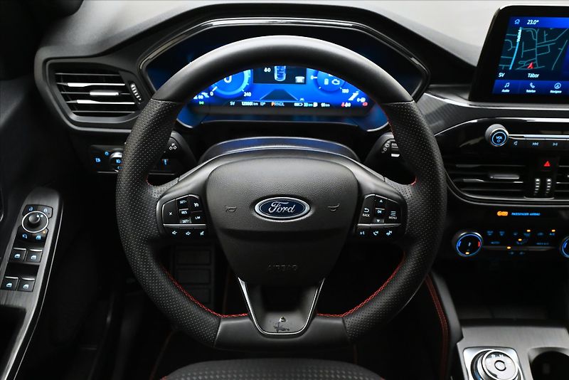 Ford Kuga 2,5 Hybrid 112kW SOH-100% ST-L - fotka 18 z 29