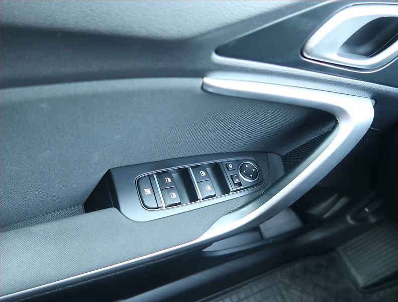 Kia Ceed (2023) Top 1.5 T-GDI - fotka 16 z 16