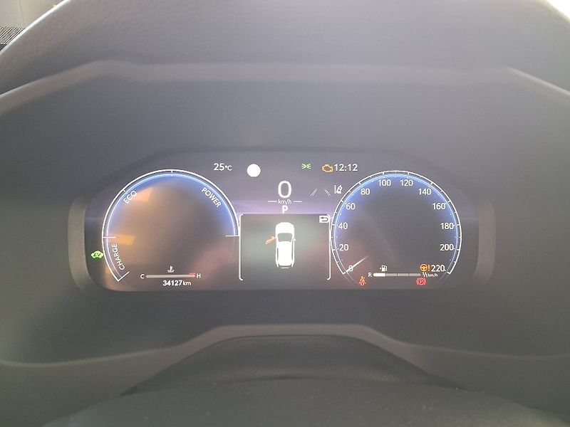 Toyota RAV4 2.5HEV 131kW 2025 - fotka 13 z 16