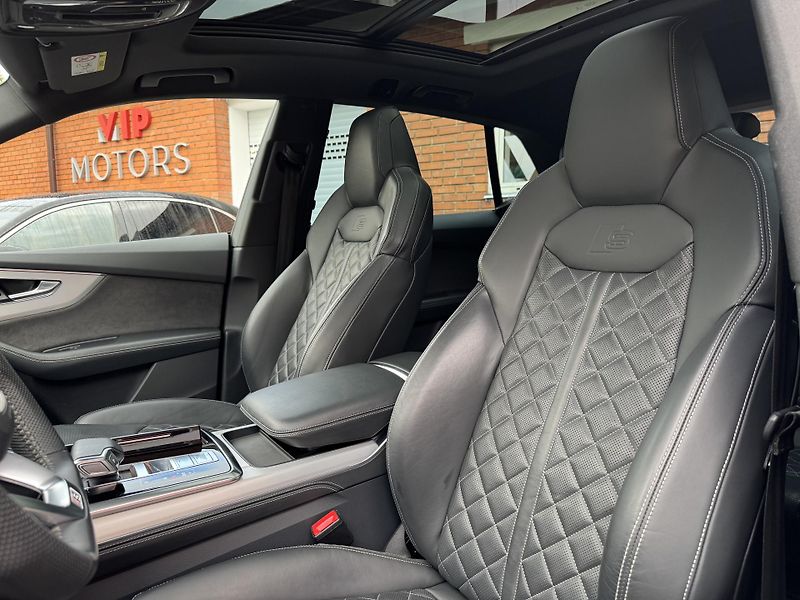 Audi Q8 50TDi-ČR-R22-B&O-NT-TAŽ-MASÁŽ - fotka 13 z 39