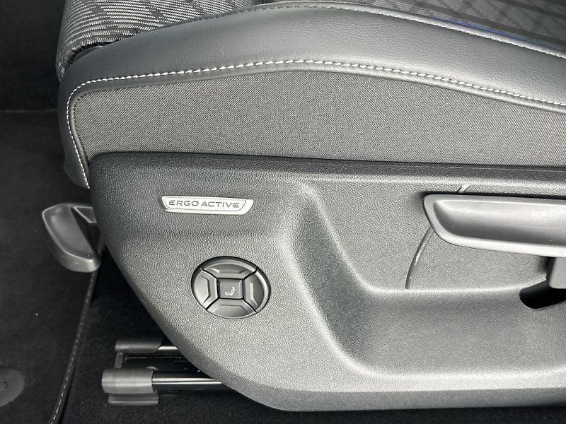 Volkswagen Tiguan (2025) R-Line People - fotka 27 z 29