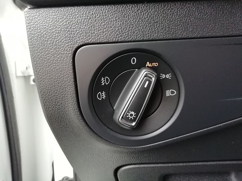Volkswagen Tiguan Allspace 2,0 TDI DSG 4M R-Line 140kW - fotka 18 z 20