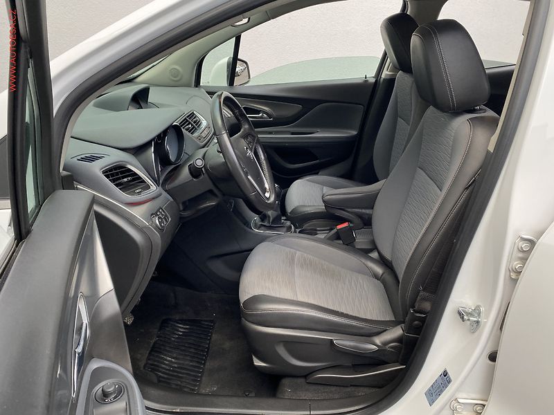 Opel Mokka (2015) 1.4T, Cosmo - fotka 9 z 18