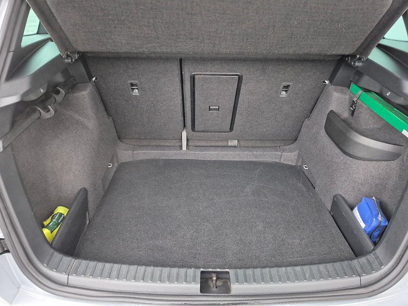 Škoda Karoq (2024) Sportline 2.0 TDI 110kW DSG - fotka 27 z 28