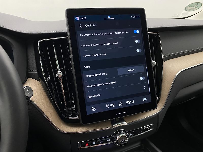 Volvo XC60 T8 AWD RECHARGE DARK ULTRA CZ - fotka 50 z 59