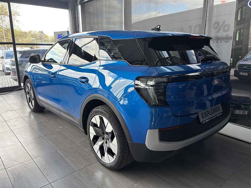 Ford Explorer Premium, SUV, 77 kWh prodlouže - fotka 4 z 9