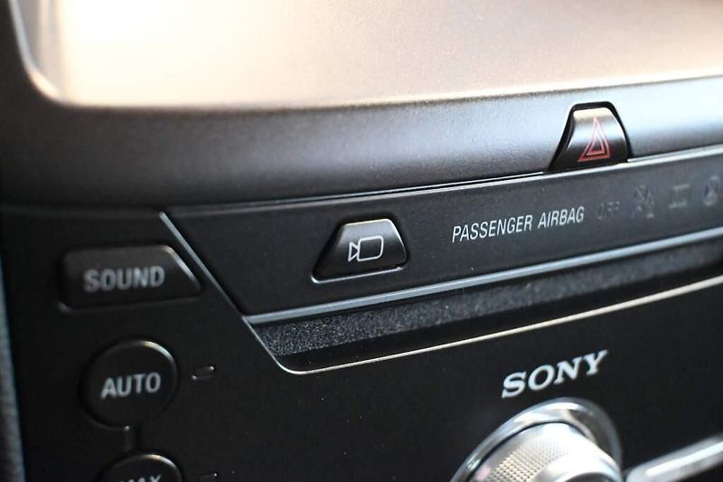 Ford S-MAX (2020) 2.0 LED SONY ACC 7 Míst Tažné - fotka 21 z 39