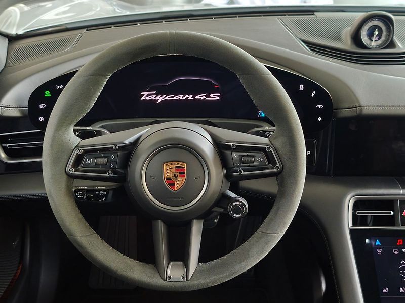 Porsche Taycan CT HD Matrix Pano - fotka 12 z 18