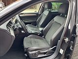 Volkswagen Passat 2,0 TDi DSG ELEGANCE MATRIX - náhled 10