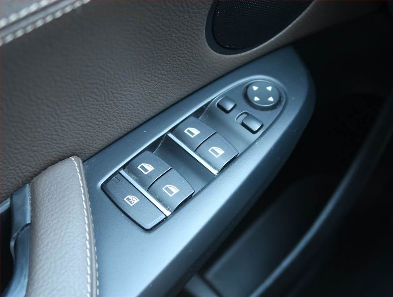 BMW X3 (2012) M Sport xDrive30d, 4X4 - fotka 15 z 19