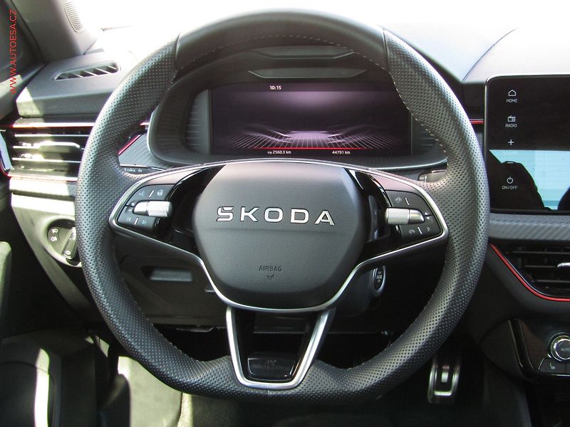Škoda Kamiq (2025) 1.5 TSi, ČR, Monte Carlo, LED - fotka 14 z 22
