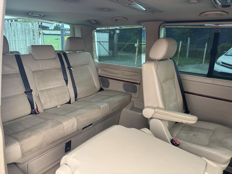 Volkswagen Multivan (2005) 2.5TDi,AUTOMAT,7MÍST - fotka 27 z 30