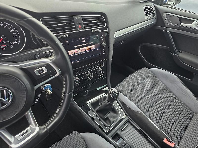 Volkswagen Golf VII 1,4TSi R-Line NAVI ALU - fotka 13 z 43
