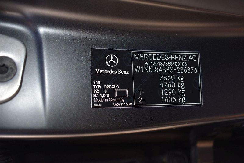 Mercedes-Benz GLC AMG 63Se Performence Kupé - fotka 31 z 32