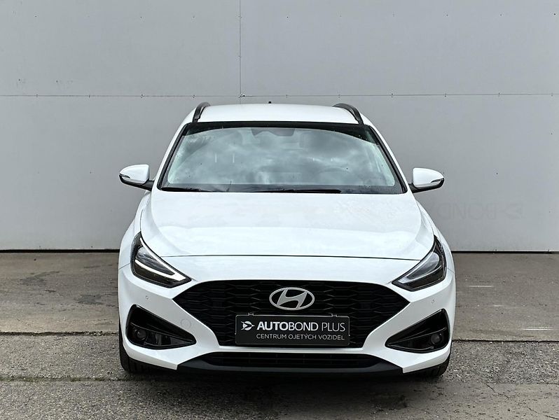 Hyundai i30 1.5 CVVT 71kW Style - fotka 4 z 21