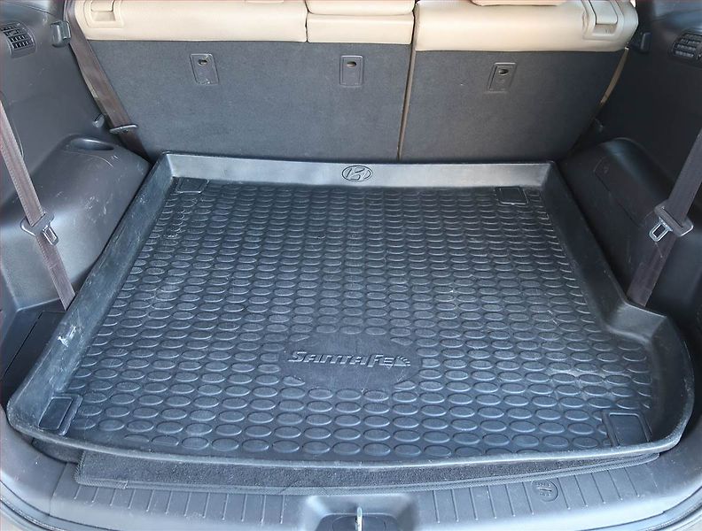 Hyundai Santa Fe (2010) 2.2 CRDi, 4X4, Automat - fotka 13 z 14