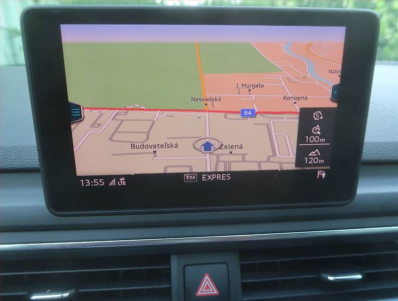 Audi A4 (2018) Design 2.0 TDI, Automat, Navi - fotka 15 z 16