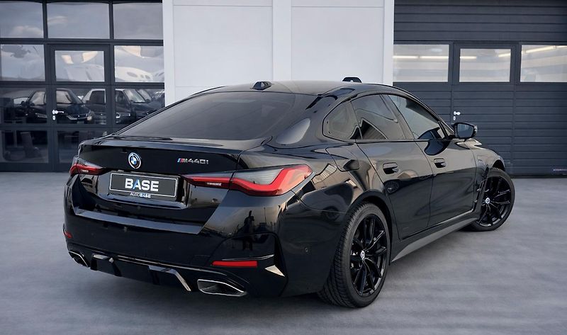 BMW Řada 4 M440i xDrive GranCoupé - fotka 4 z 30