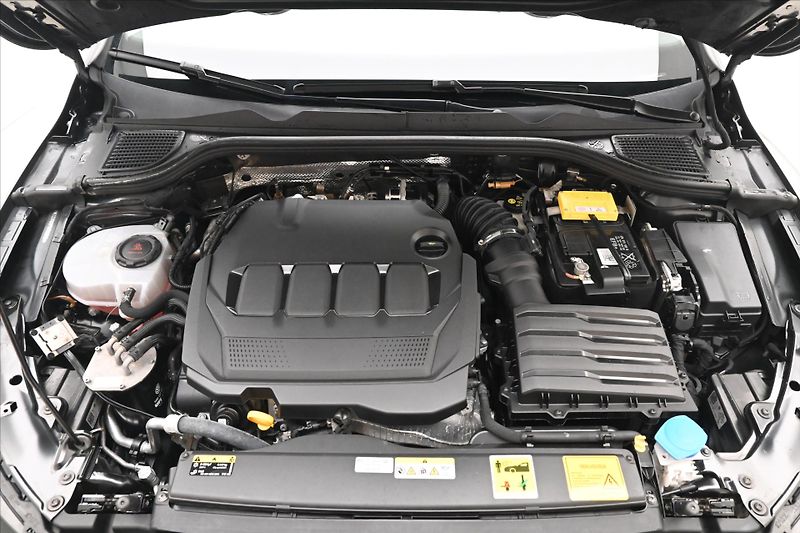 Volkswagen Golf 2,0 TDI 110 kW DSG Life Záruka - fotka 9 z 30