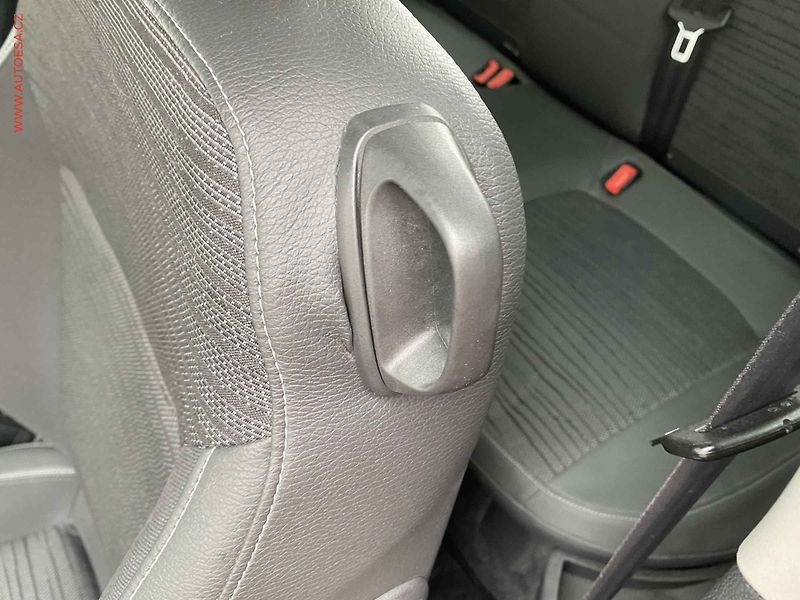 Opel Corsa (2014) 1.4T, Energy, navi, +kola - fotka 11 z 14