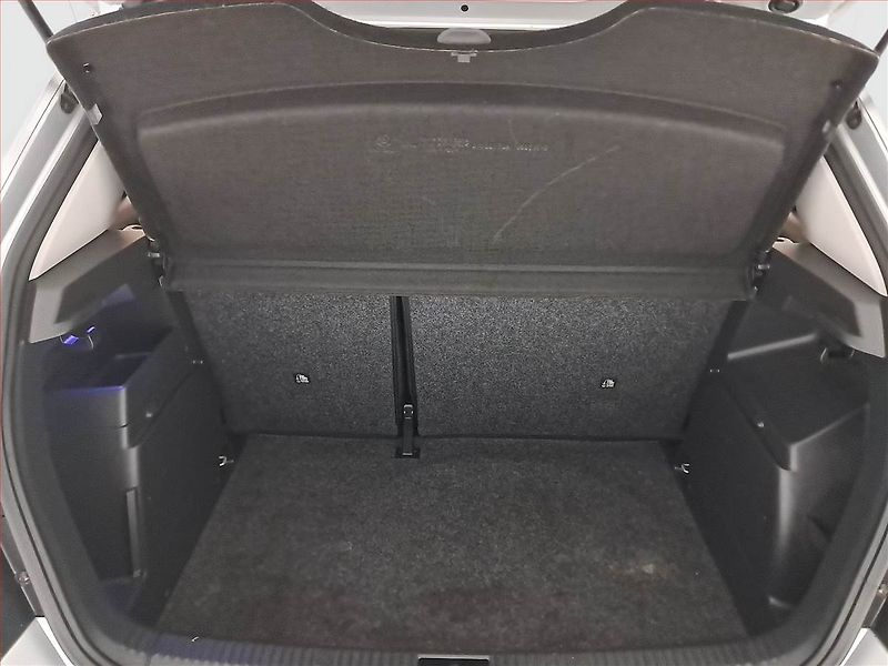 Škoda Fabia (2015) 1.4 TDI, Tempomat - fotka 14 z 15