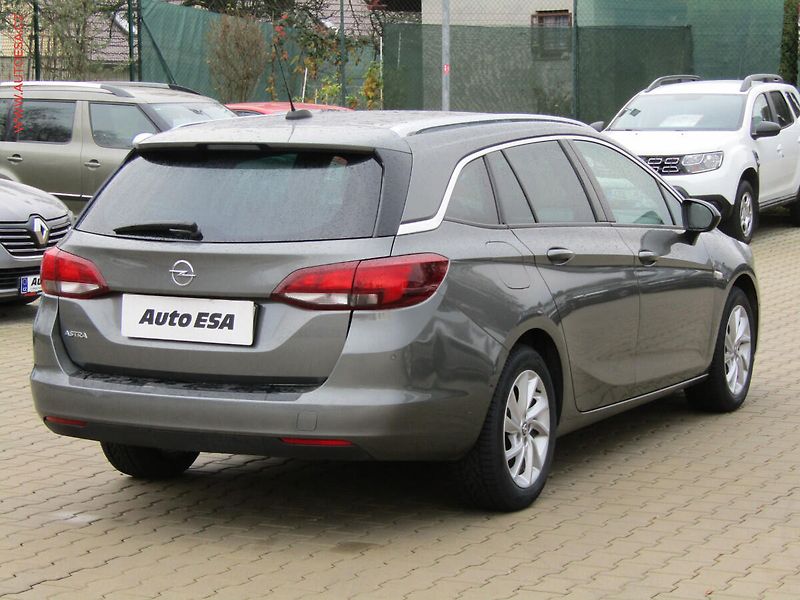 Opel Astra (2021) 1.5 CDTi, AT, LED, AC - fotka 6 z 20