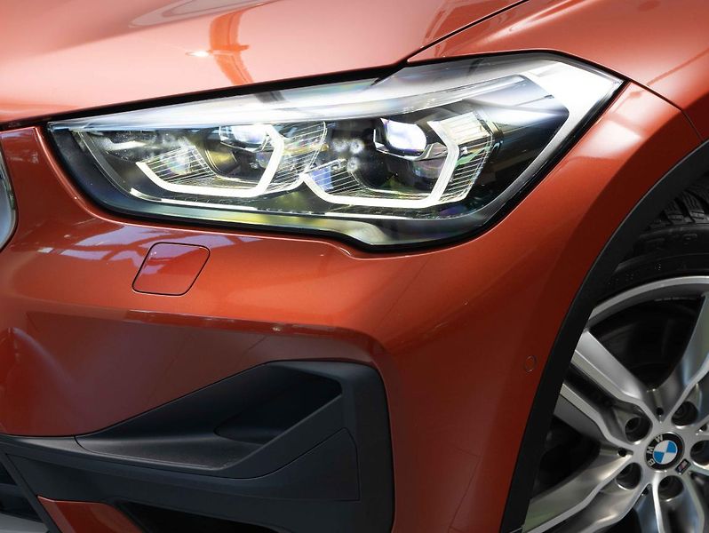 BMW X1 xDrive20i - fotka 8 z 22