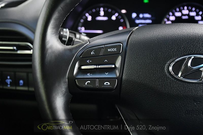 Hyundai i30 1,6CRDi STYLE AT TAŽNÉ - fotka 27 z 48
