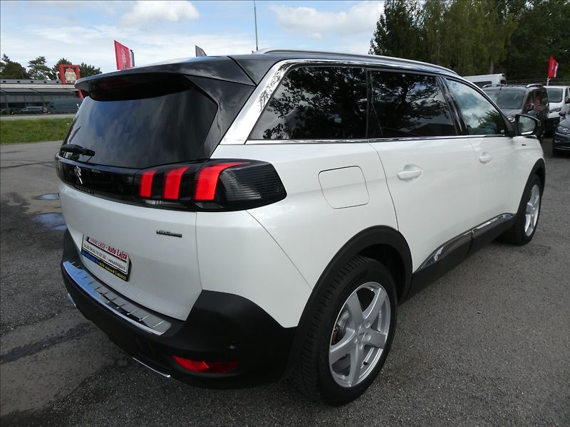 Peugeot 5008 1,6 133kW GT-line AT8,7.míst,D - fotka 9 z 50