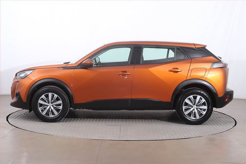 Peugeot 2008 (2020) 1.2 PureTech, Serv.kniha - fotka 3 z 21