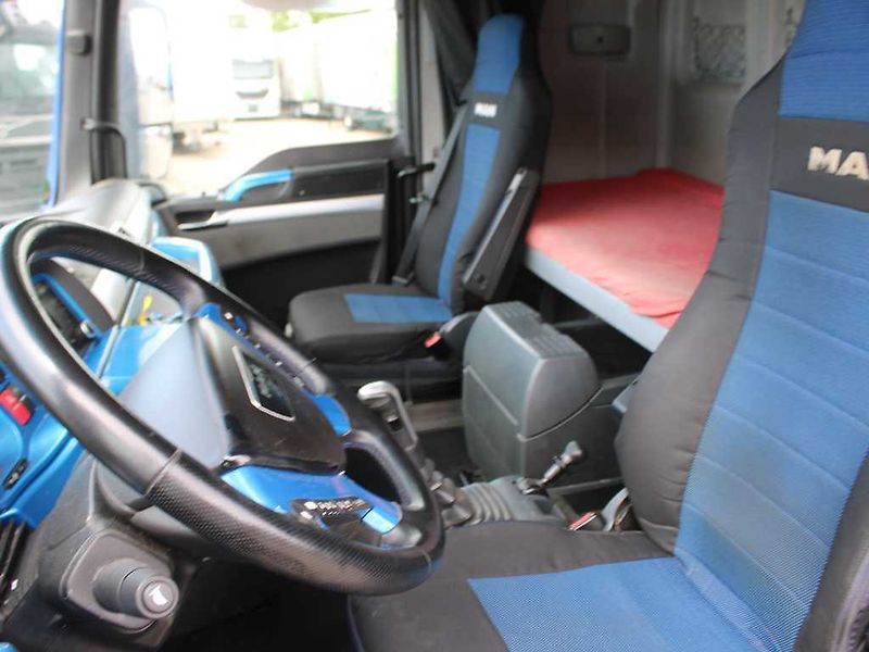 MAN TGX 26.400, 6X2, BDF, VZDUCHOVÉ PÉ - fotka 9 z 25