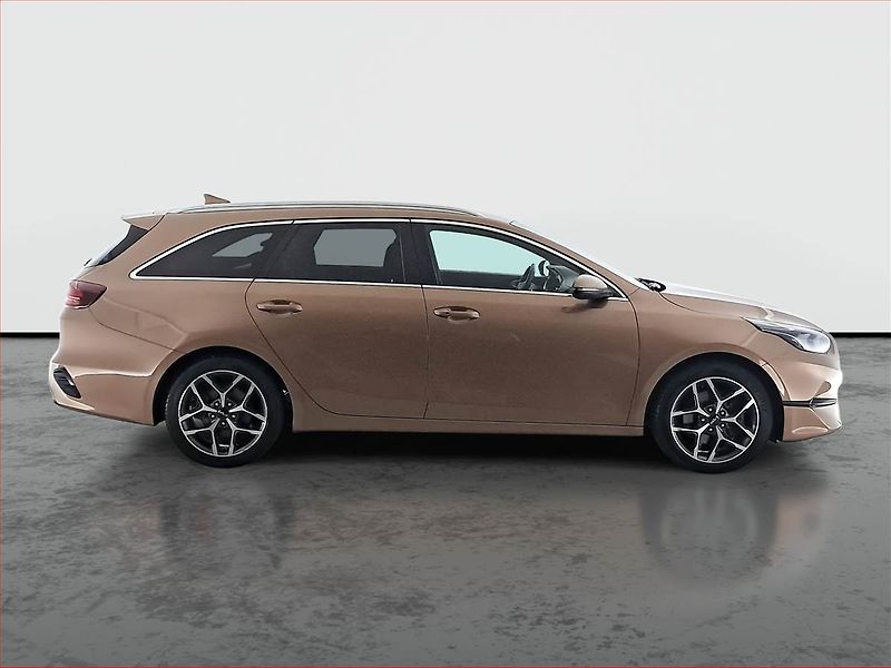 Kia Ceed (2022) Top 1.5 T-GDI, Automat, ČR - fotka 6 z 18