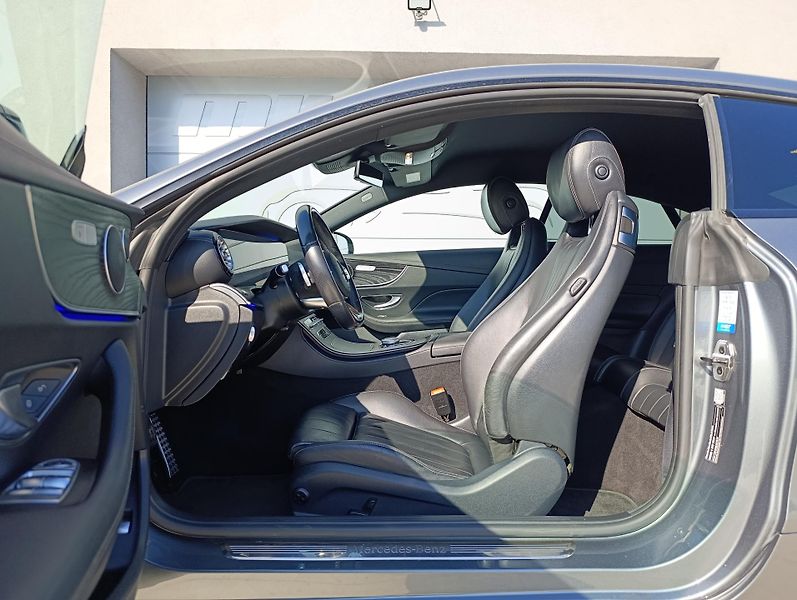 Mercedes-Benz Třídy E 220d 143kW AMG COUPÉ DPH - fotka 11 z 30