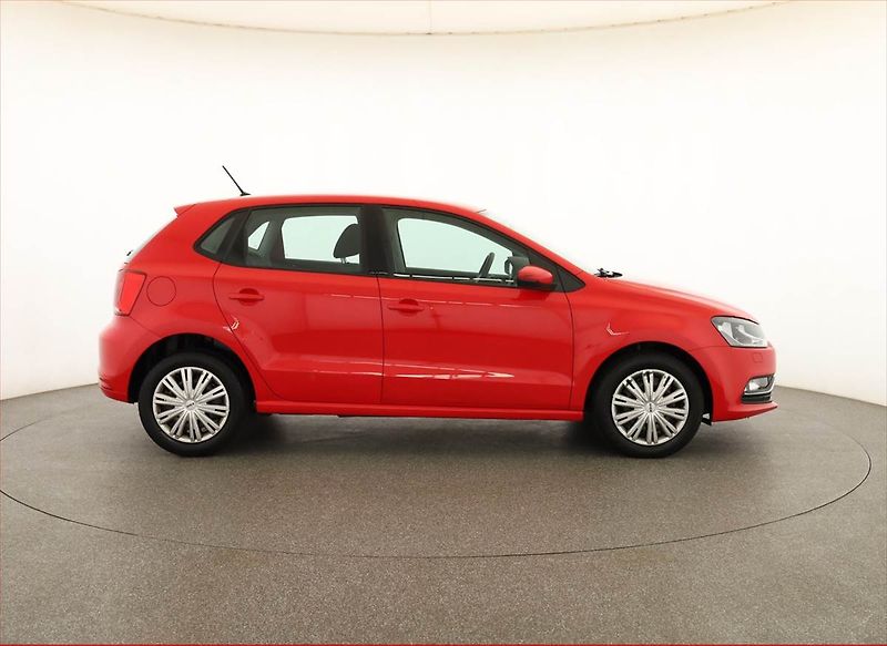 Volkswagen Polo (2016) 1.2 TSI, Automat, ČR,1.maj - fotka 6 z 18