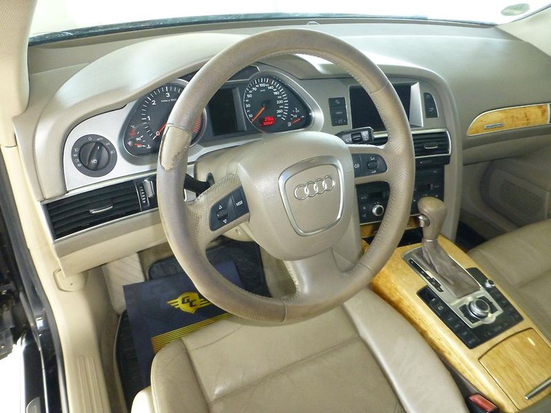 Audi A6 (2007) 3,0TDI**QUATTRO**NAVIG**XENONY - fotka 12 z 28