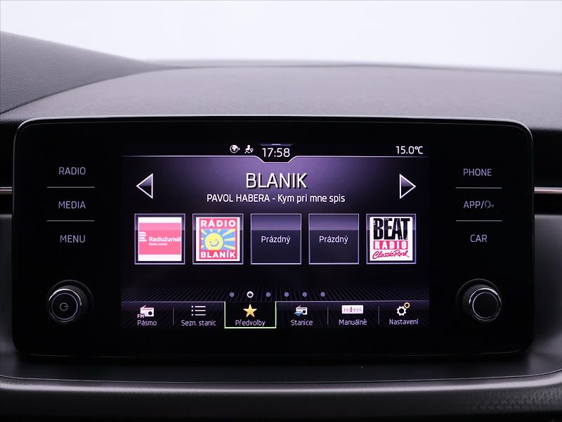 Škoda Kamiq 1.0 TSI 81kW DSG CZ Style DPH - fotka 22 z 33