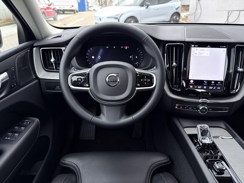 Volvo XC60 B5 AWD PLUS DARK /ventil. sed. - fotka 21 z 48
