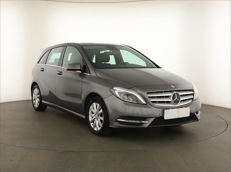 Mercedes-Benz Třídy B (2012) B 200, Automat, Navi, Xenony - fotografie inzerátu