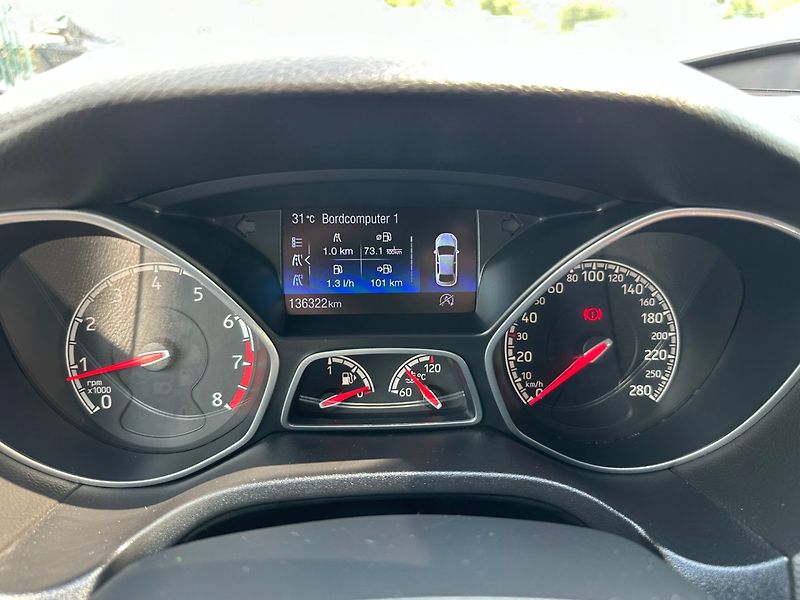 Ford Focus (2017) ST 2,0Turbo 184kw - fotka 20 z 26