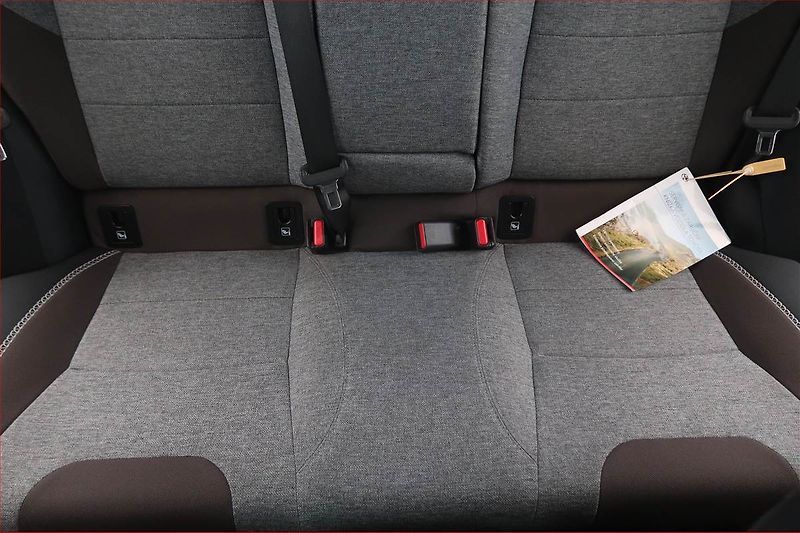 Toyota Corolla (2021) 2.0 Hybrid, Automat - fotka 10 z 19