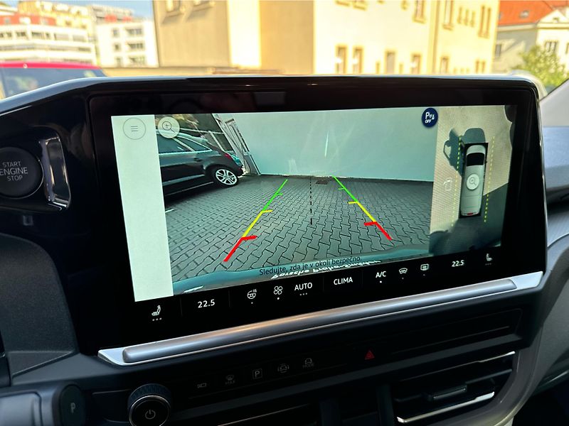 Volkswagen Caravelle Entry Life 2,0 TDI 8AUT - fotka 17 z 26