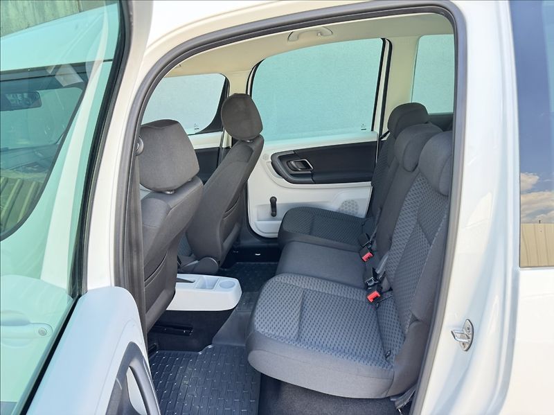 Škoda Roomster 1,2 TSI 63kW 1.maj. původ ČR - fotka 19 z 50