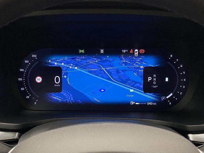 Volvo V60 B4 DARK PLUS AUT CZ - fotka 37 z 54