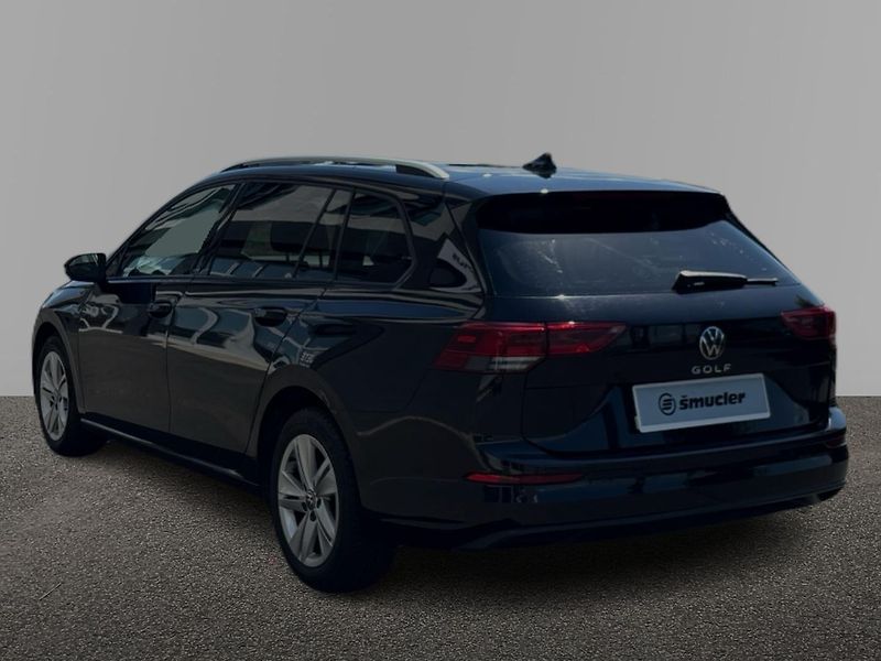 Volkswagen Golf Life - fotka 2 z 7