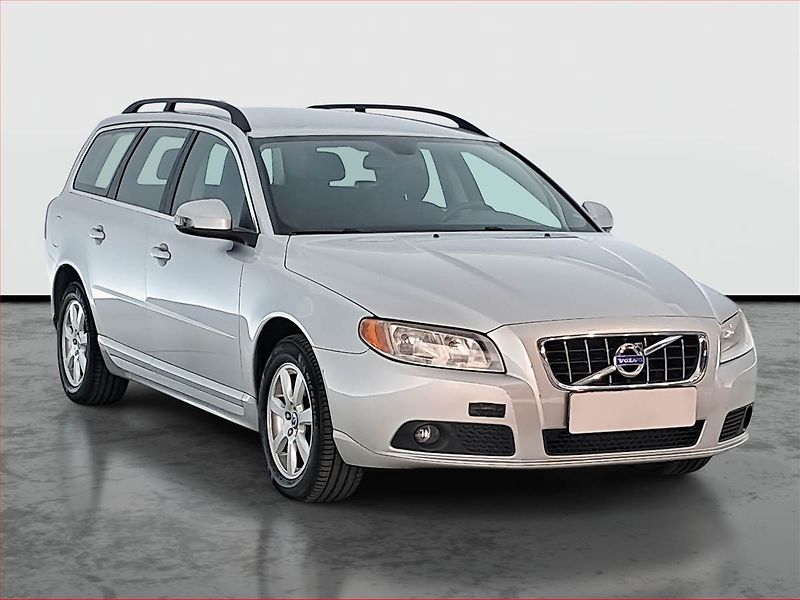 Volvo V70 (2011) 2.0 T, Serv.kniha, Tempomat - fotka 1 z 18
