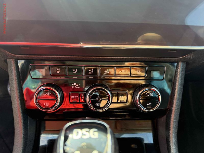 Škoda Superb (2018) 2.0 TDI, ČR, Style, DSG, kůže - fotka 14 z 18