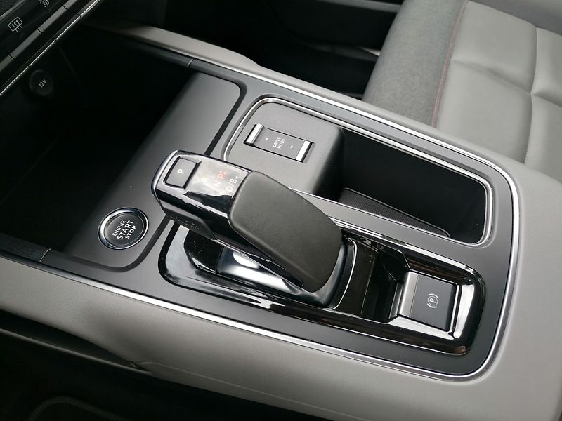 Citroën C5 Aircross (2021) 1.6 Hybrid Plug-in 225E - fotka 18 z 43