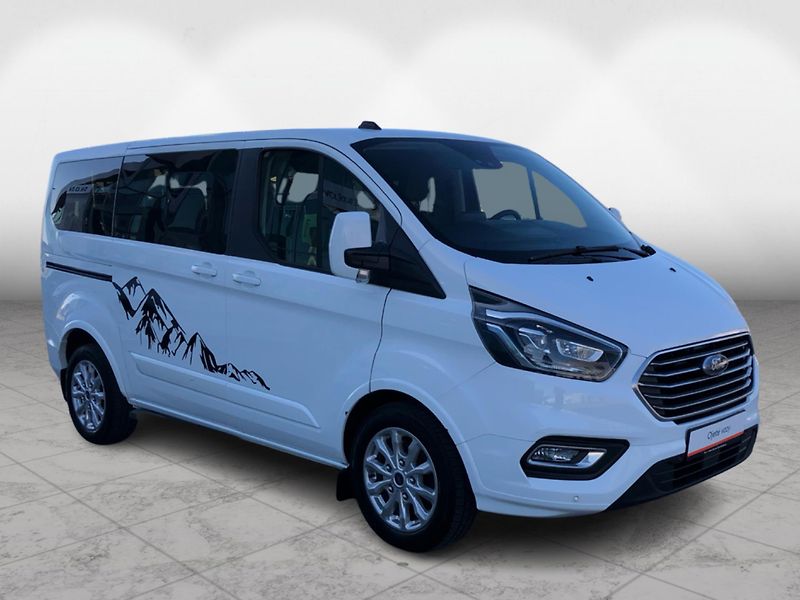 Ford Tourneo Custom 2.0 TDCi  8 Míst - fotka 6 z 26